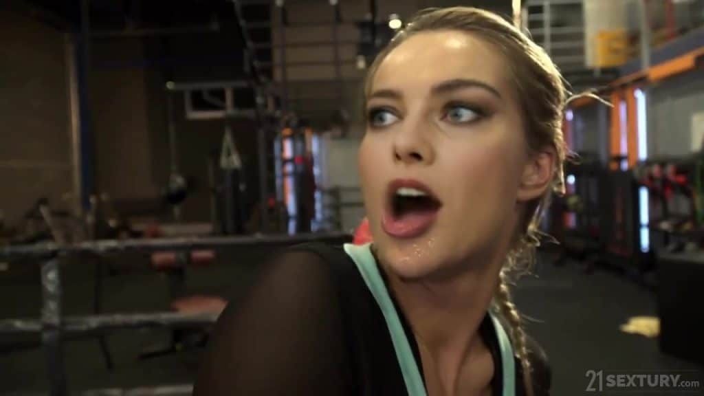 Thong Margot Robbie Anally Fucked in Gym Black Woman