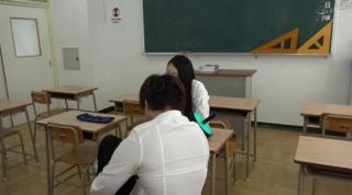 Que Awesome Schoolgirl likes to be fucked in class and jizzed on ass Double Blowjob