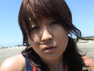 Hardcore Gay  Awesome Asian beauty has sex in a car Clothed Sex - 1