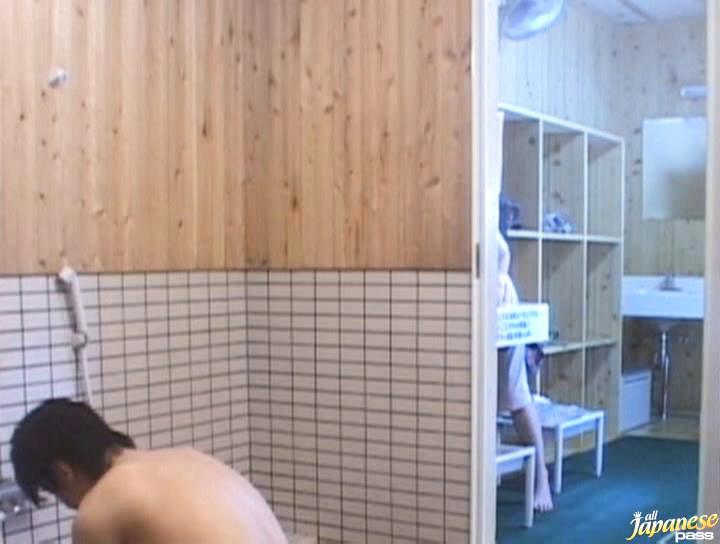 Awesome Japanese hottie fucks the bath cleaning dude! - 2