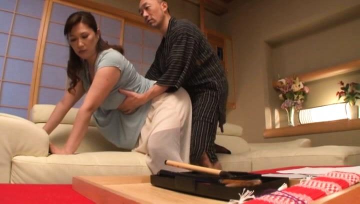 Awesome Reiko Shimura mature housewife enjoys rough banging - 2