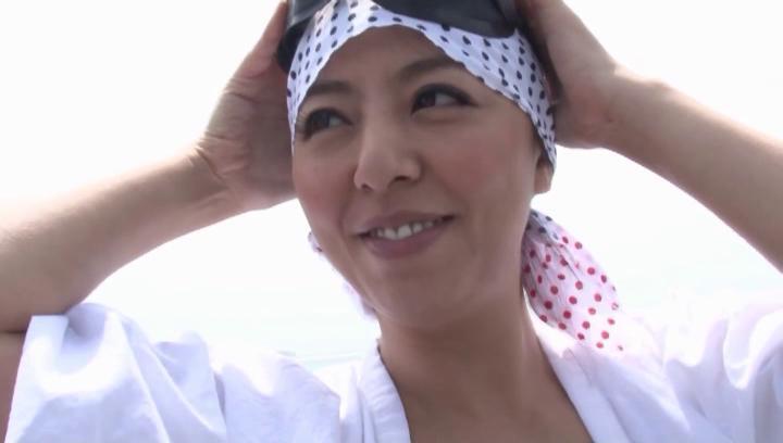 Foot Worship  Awesome Amazing Ryoko Murakami bonked on a sea adventure Puto - 1