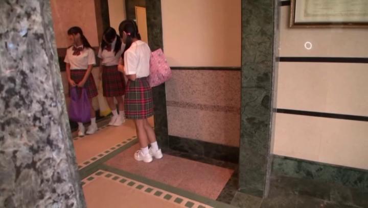 Awesome Cute schoolgirl banged in steamy fuck - 2
