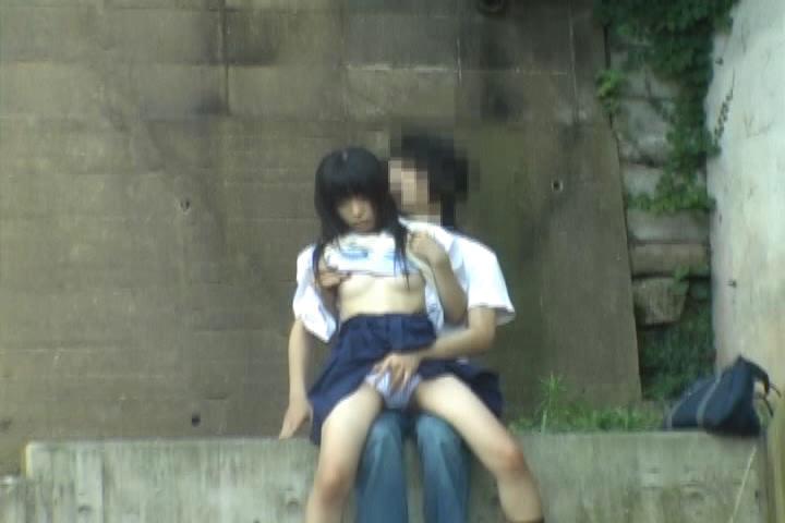 Awesome Asian sweetie and her guy having sex on the steps outside - 1