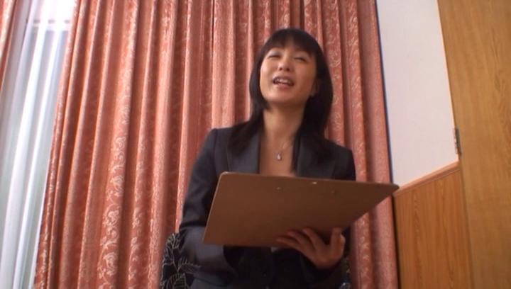 Older Awesome Nana Nanami hot Asian office lady gives amazing blowjob Dominate