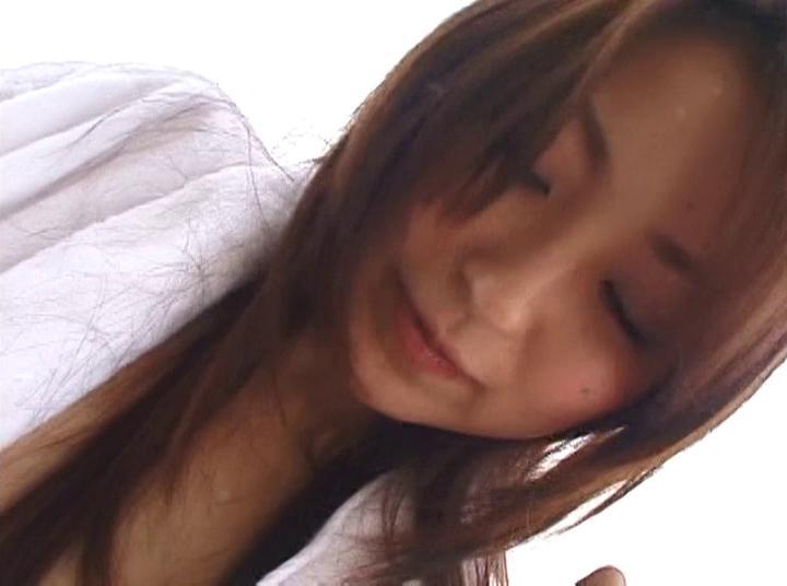 Awesome Tokyo babe uses different sex toys to treat her sexual tension - 2