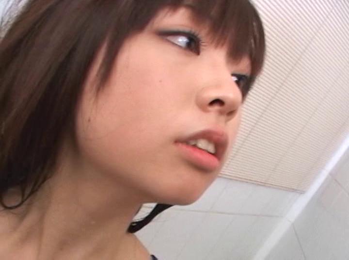 Awesome Anna Oguri, hot Japanese teen gets fisted in the bath - 1