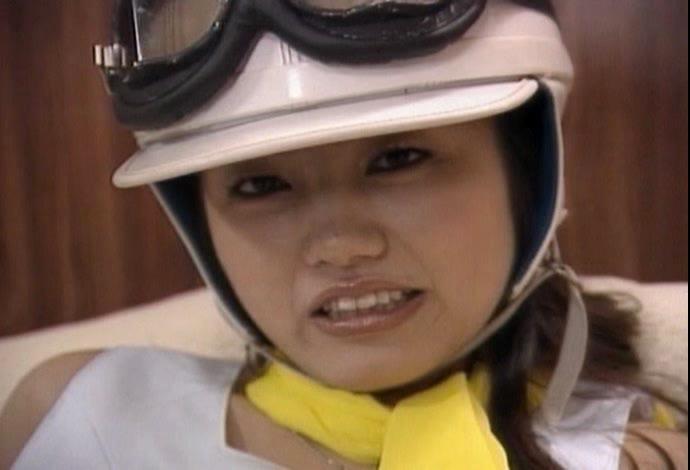 Esposa Awesome Beautiful Aki Anzai Looks Great In A White Helmet and Goggles Qwertty