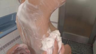 Facesitting Awesome Sassy blonde having sex with boyfriend in shower Russian