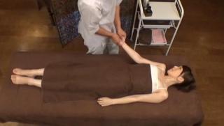 Coeds Awesome An arousal massage makes babe fuck pretty...
