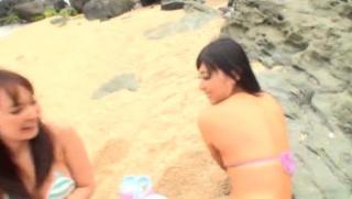 BazooCam Awesome Awesome beach action for spicy babe Nalgas