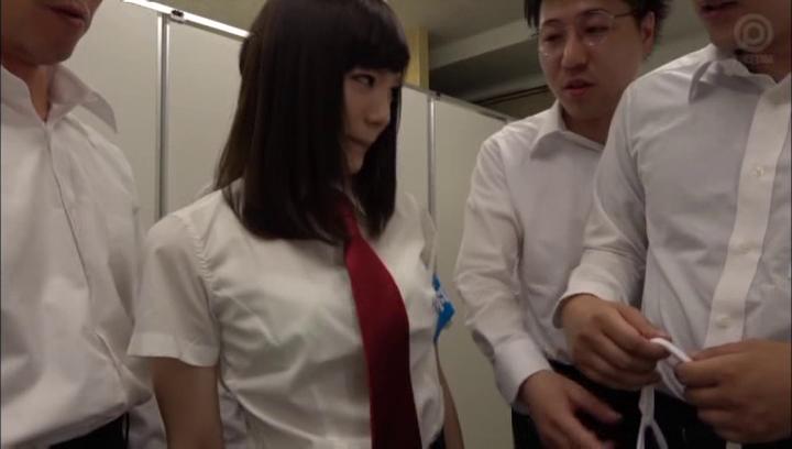 Pierced  Awesome Sleazy teen Suzumura Airi enjoys a steamy foursome Masseuse - 2