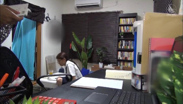 Awesome Japanese schoolgirl showing her sexual prowess - 1