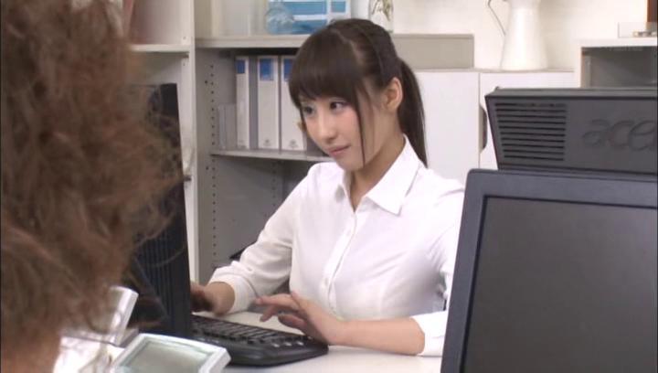 Awesome Office chick Ayami Shunka offers her kitty to some horny lad - 1