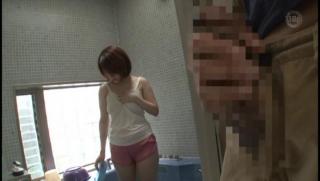 Upskirt Awesome Busty Japanese wife filmed when deepthroating cock Exibicionismo
