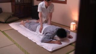 Safada Awesome Massage turns into a blowjob for cash Novia