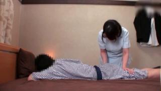 Leite Awesome Japanese mature is giving a dick massage...