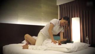 Gritona Awesome Talented Japanese masseuse giving a great sex massage Tiny Girl