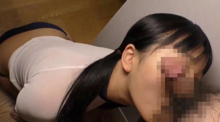 Mum Awesome Japanese schoolgirl throats cock before fucking FloozyTube
