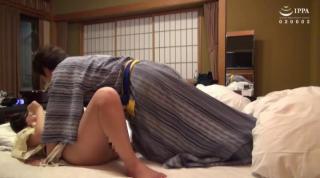 7Chan Awesome Mochida Shiori fucked in bed after sucking dick like a pro iDope