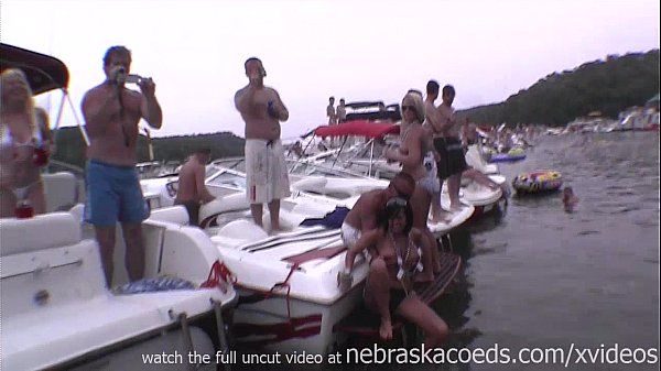 Ass Fucking many random women flashing their perfect tits on lake in missouri Pmv - 1