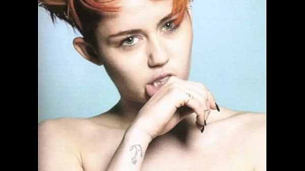 Milfzr Miley Cyrus Topless: http://ow.ly/SqHxI Blowjob - 1