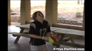 Carro Cute teen football girl Kitty wants to play Hdporner