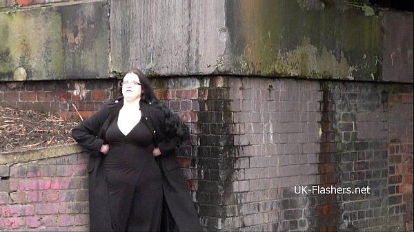 BBW amateur Emmas public masterbation and outdoor flashing of fat gal in homemad - 2