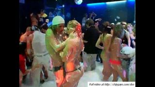 Lesbiansex Cute sexy chicks lick each other in nightclub Fakku