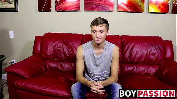 XHamster Mobile Find out more about gorgeous and fit twink Matthew Cole Gay Bukkake - 1