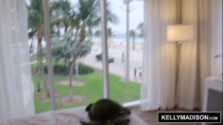 NewVentureTools KELLY MADISON Giving a Sex Show Through the Window Home