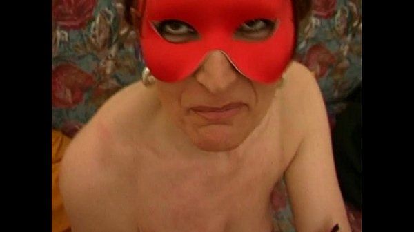 Peru Sensual and hot amateur milf in mask jerking off her pussy Negao
