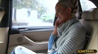 Hood Married lady Nicole sucks and fucks hard in the taxi Asians