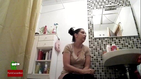 Grool Shitting and cleaning the genitals in the toilet before fucking AdultSexGames - 1
