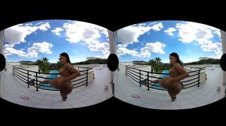 TubeKitty Noemilk Is A Juicy Latina Who Shows You All In VR Weird