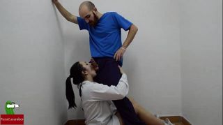 Freeporn Nurse doing first aid on dick Passionate
