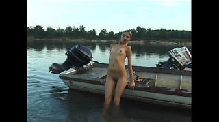 4some Sex with a cutie girl on the lake Cogida