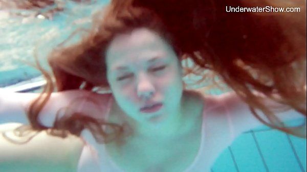 Web Cam Redhead Simonna showing her body underwater Big Natural Tits - 2