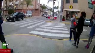 Casada Amateurs Walk around the neighborhood and fucked in a portal in public IV085 DDFNetwork