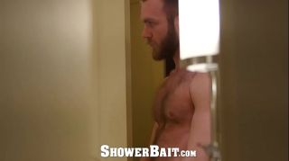 Cuzinho ShowerBait - Straight Peter Marcus shower fucks Jack Hunter Sex Toy