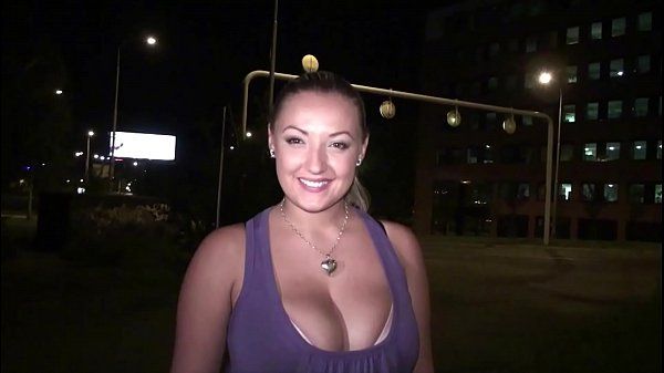 Krystal Swift public flash before going to dogging gang bang orgy with strangers - 2