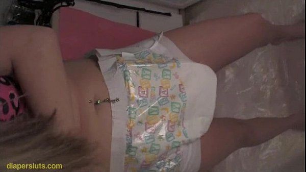 Colombiana Brand new diaper slut Imagine finger fucking her pussy Francais