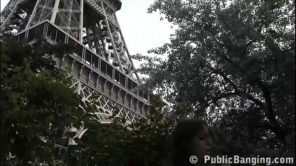 Extreme risky public sex threesome by the world most famous landmark - 2