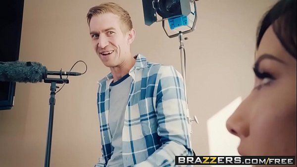 Brazzers - Pornstars Like it Big -  The Replacement scene starring Jennifer White and Danny D - 2