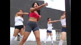 Stunning Latinas Gym al aire libre show Gaycum