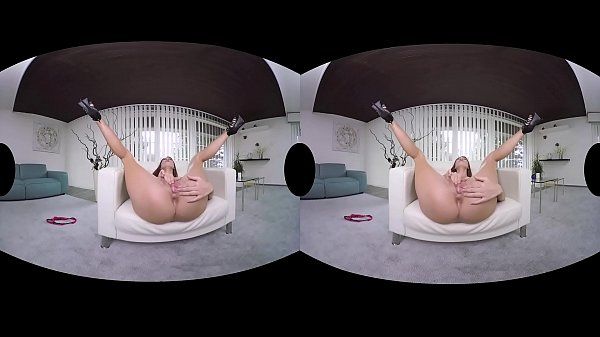 Free Amatuer Paula Shy's beautiful VR video xxx 18