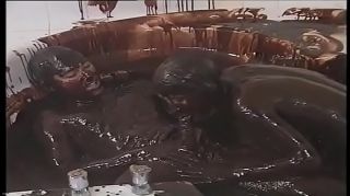Suruba Chocolate bath Sexual Threesome