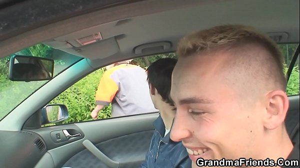 Pakistani They pick up grandma and fuck outside Bigcock - 1
