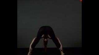 Negra Brunette gymnast showing of her ass Ball Licking