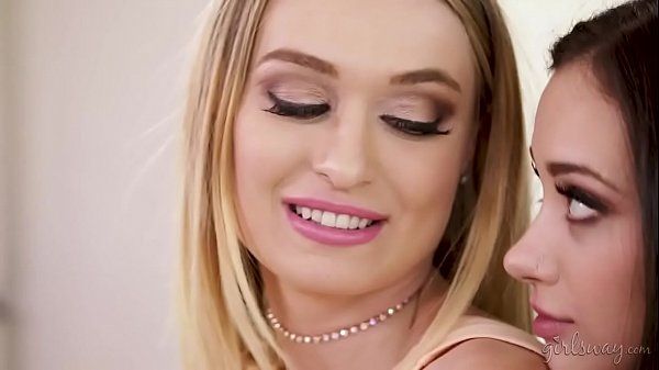 The art of foreplay with Gia Paige and Natalia Starr - Girlsway - 2